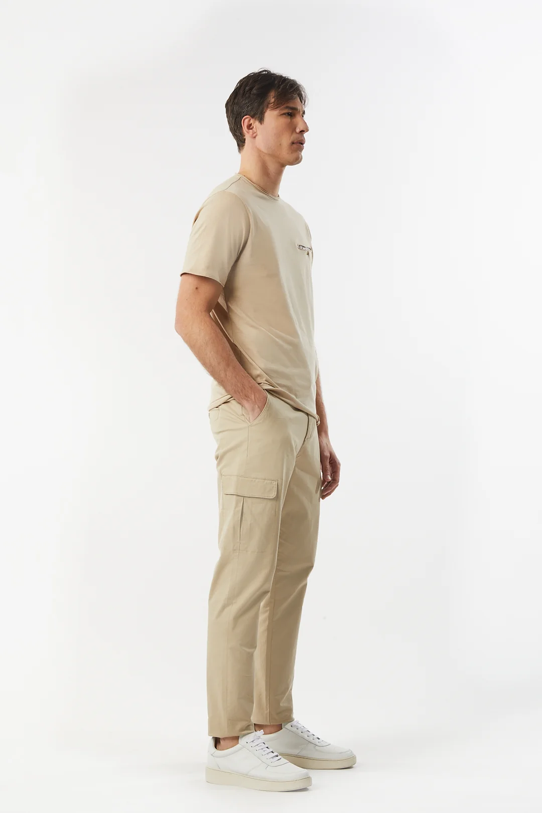 T-shirt con taschino - Image 17