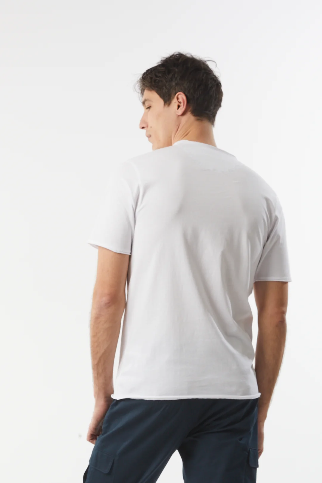 T-shirt con taschino - Image 4